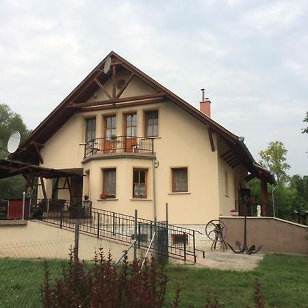 Cosy Rooms On The Lake Near Budapest And The Airport Isaszeg Exterior photo